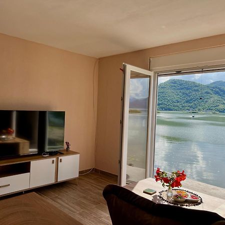 Lakeside Harmony Apartment Golubovci Kültér fotó