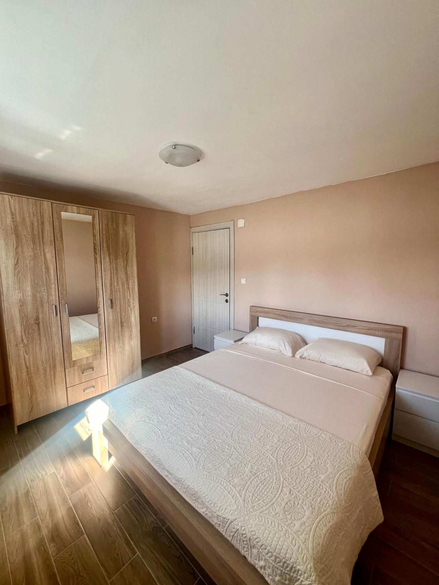 Lakeside Harmony Apartment Golubovci Kültér fotó