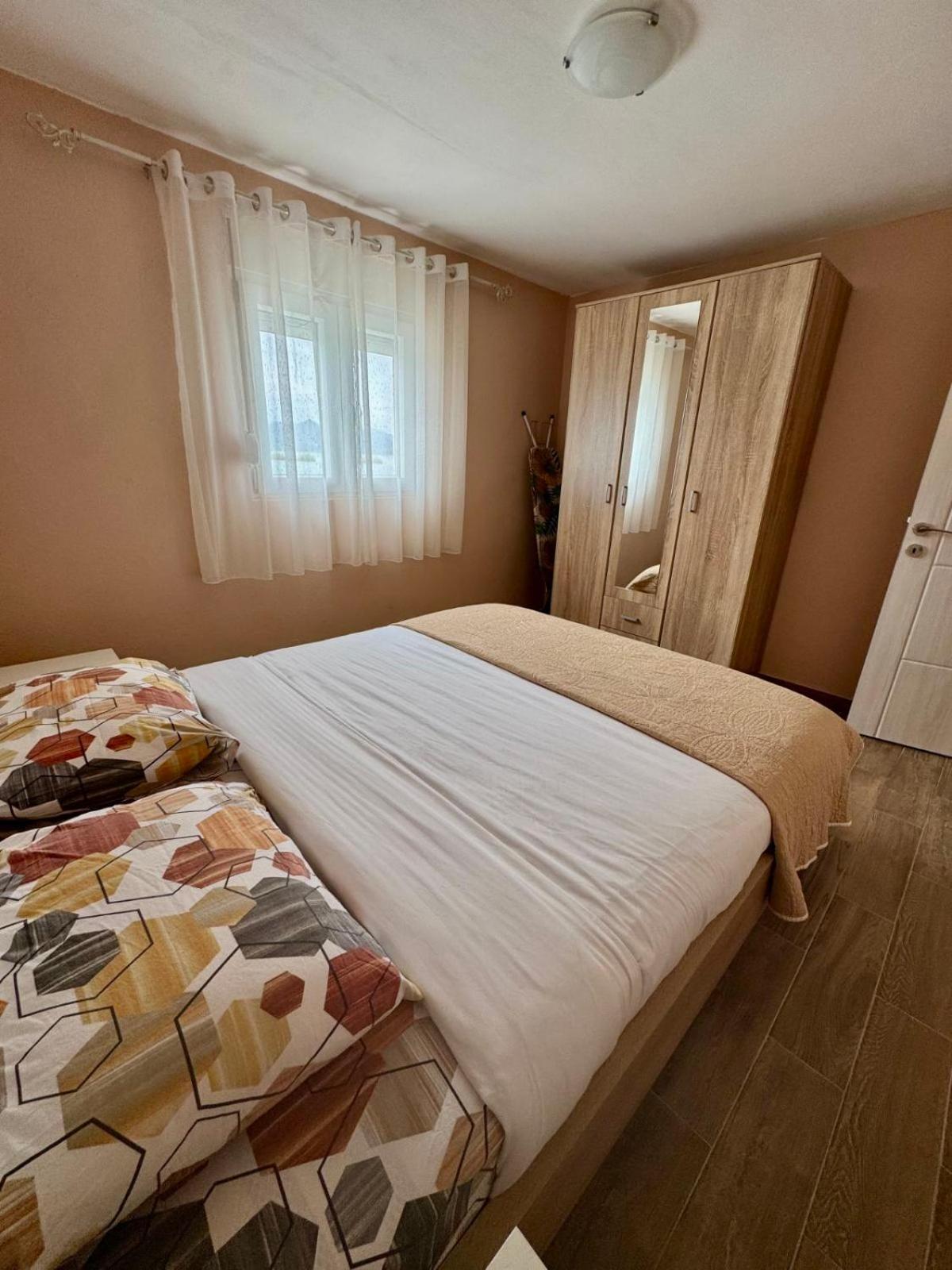 Lakeside Harmony Apartment Golubovci Kültér fotó