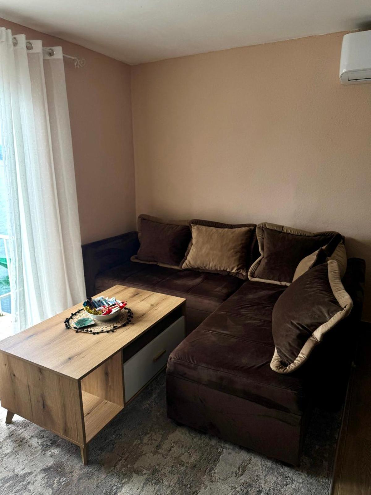 Lakeside Harmony Apartment Golubovci Kültér fotó
